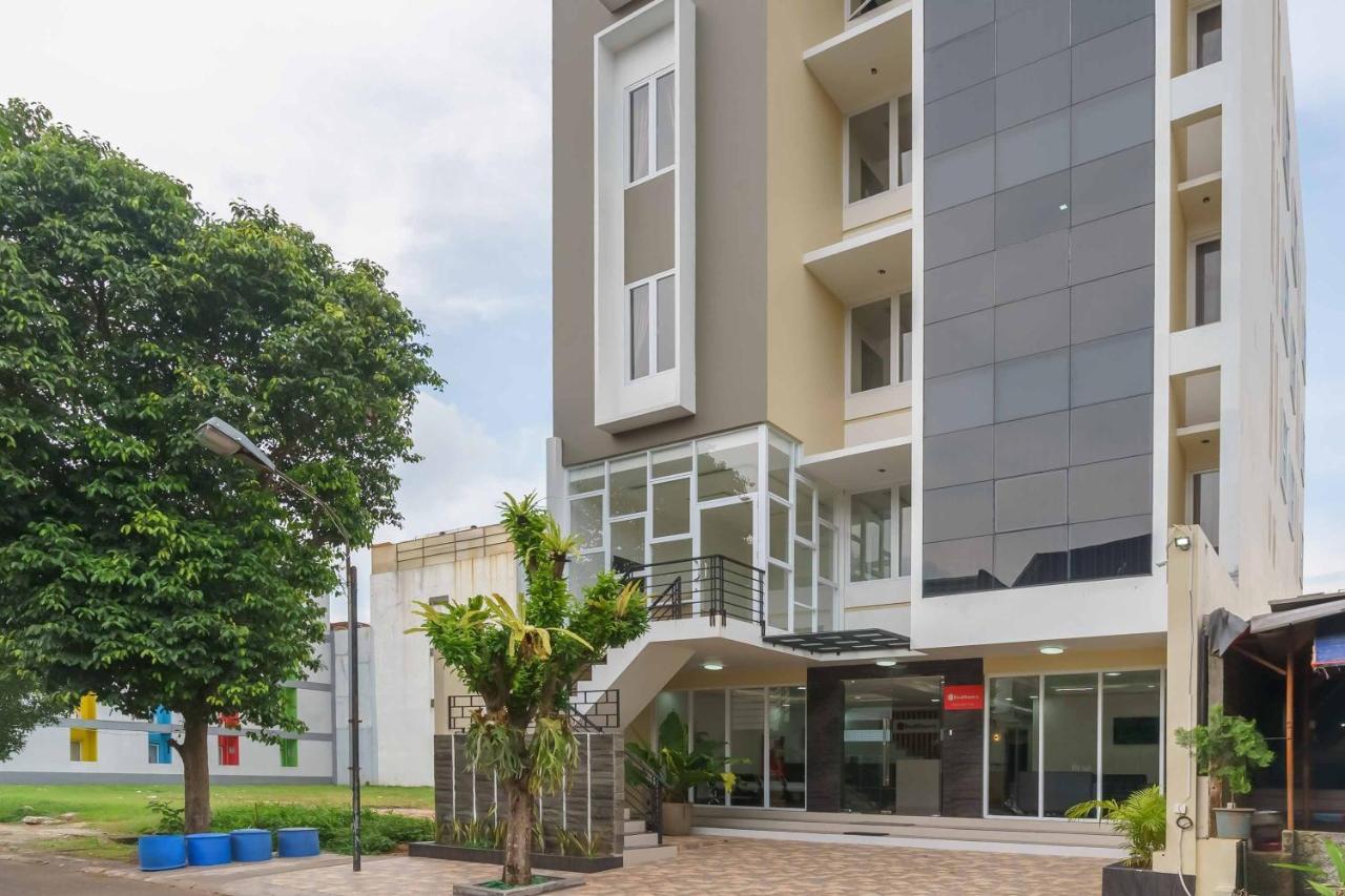 Reddoorz Plus Near Eka Hospital Bsd 5 Dadap Exterior photo