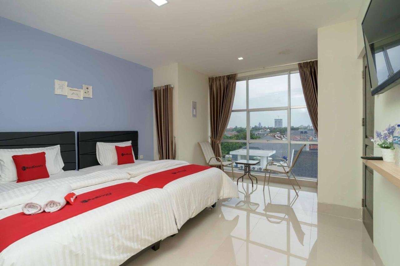 Reddoorz Plus Near Eka Hospital Bsd 5 Dadap Exterior photo