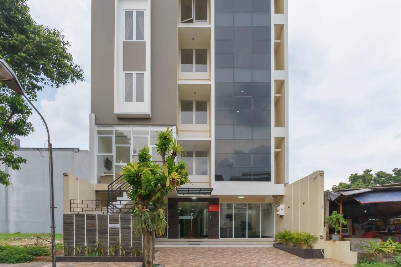 Reddoorz Plus Near Eka Hospital Bsd 5 Dadap Exterior photo