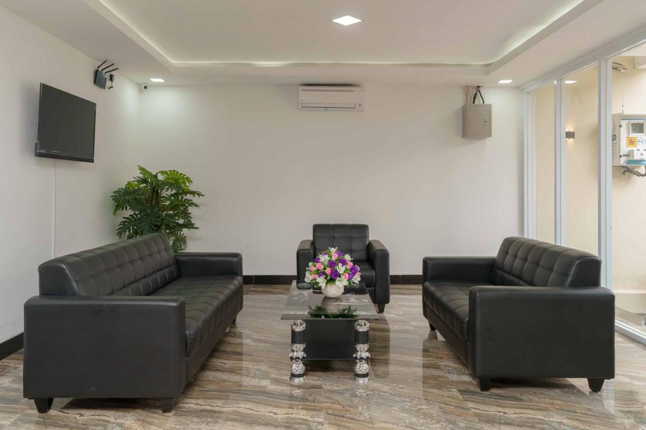Reddoorz Plus Near Eka Hospital Bsd 5 Dadap Exterior photo