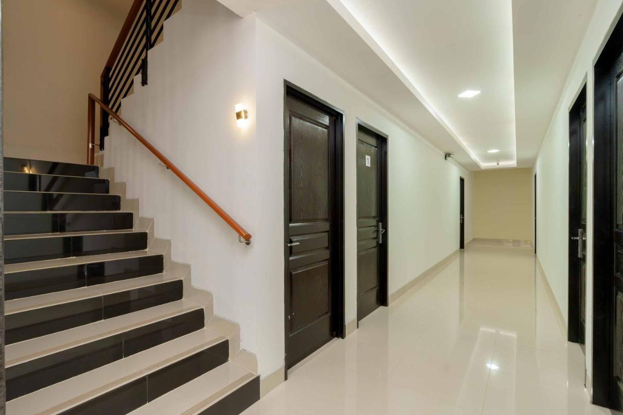 Reddoorz Plus Near Eka Hospital Bsd 5 Dadap Exterior photo
