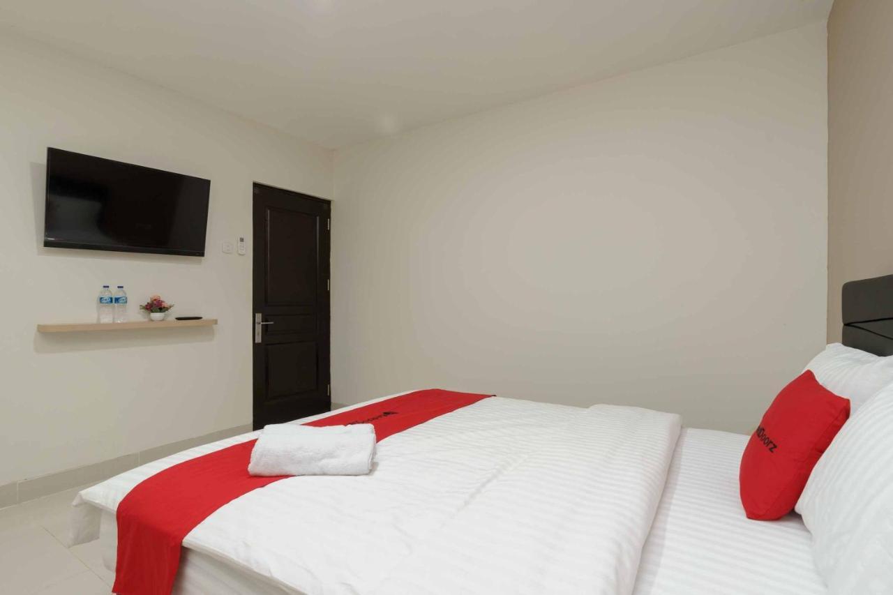 Reddoorz Plus Near Eka Hospital Bsd 5 Dadap Exterior photo