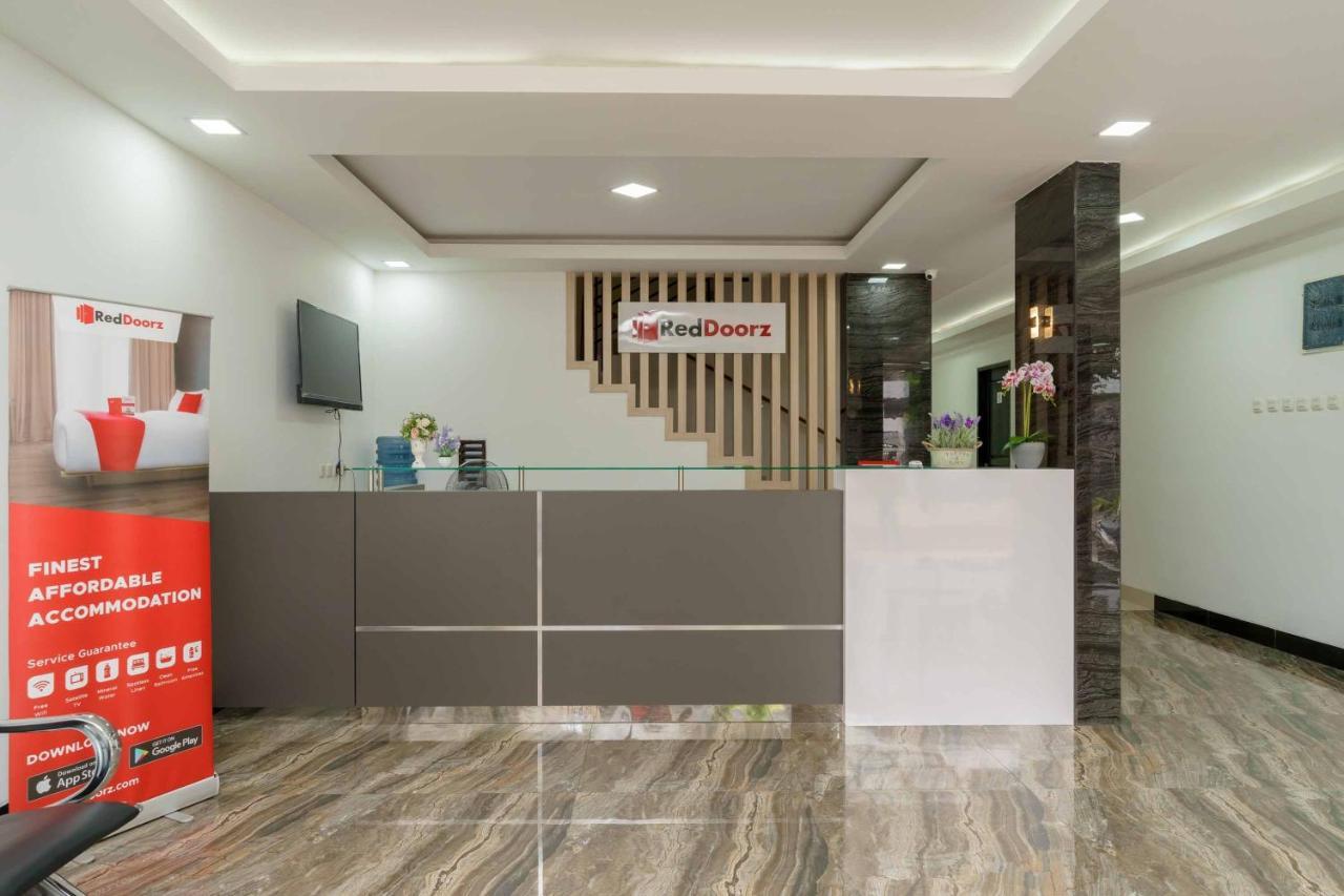 Reddoorz Plus Near Eka Hospital Bsd 5 Dadap Exterior photo